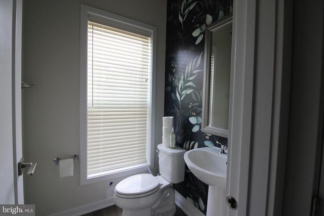 14304 BECKETT GLEN CIR, Chantilly, VA 20151