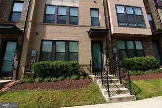 14304 BECKETT GLEN CIR, Chantilly, VA 20151