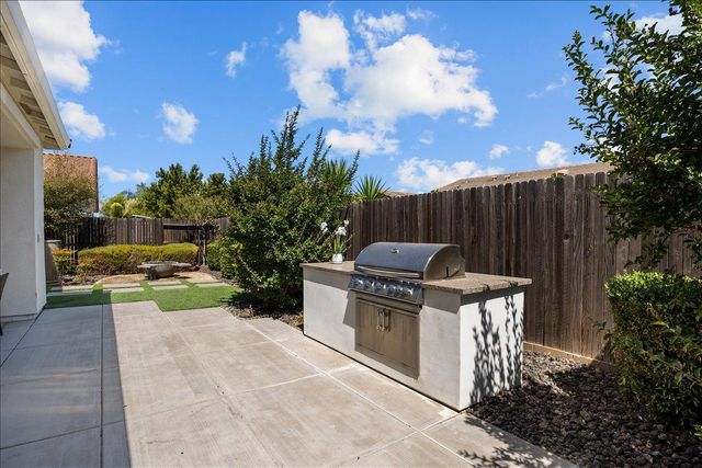 1821 Coit St, Manteca, CA 95337