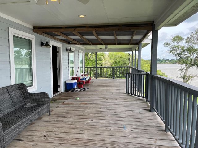 21511 Rio Villa Drive S, Houston, TX 77049