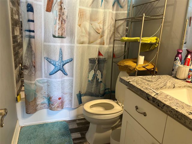 21511 Rio Villa Drive S, Houston, TX 77049