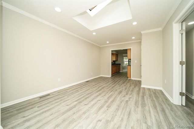 3911 Thomas Avenue, Berkley, MI 48072