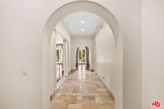 314 N Palm Drive, Beverly Hills, CA 90210