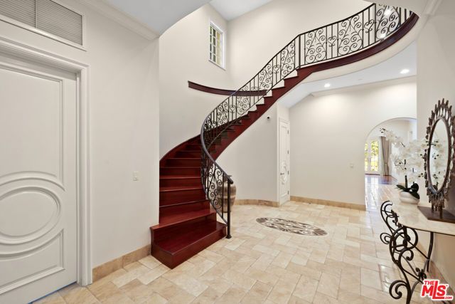 314 N Palm Drive, Beverly Hills, CA 90210