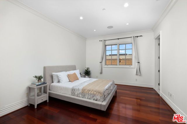 314 N Palm Drive, Beverly Hills, CA 90210
