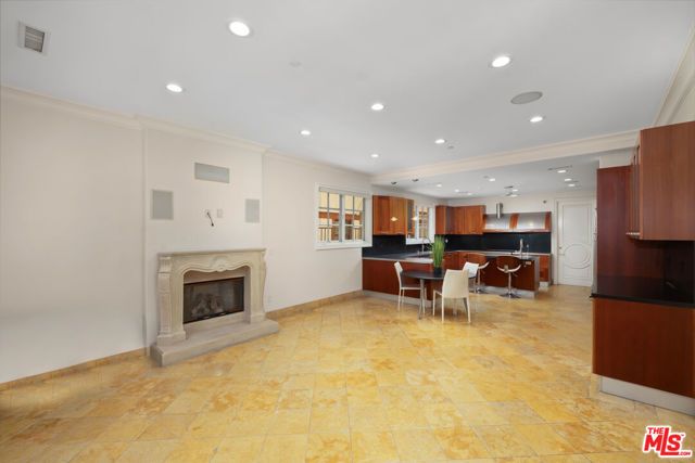 314 N Palm Drive, Beverly Hills, CA 90210