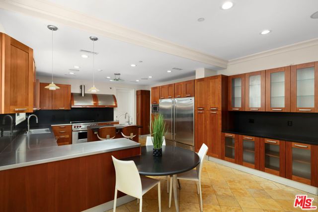 314 N Palm Drive, Beverly Hills, CA 90210