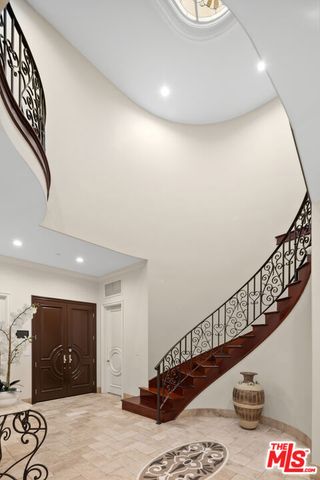 314 N Palm Drive, Beverly Hills, CA 90210