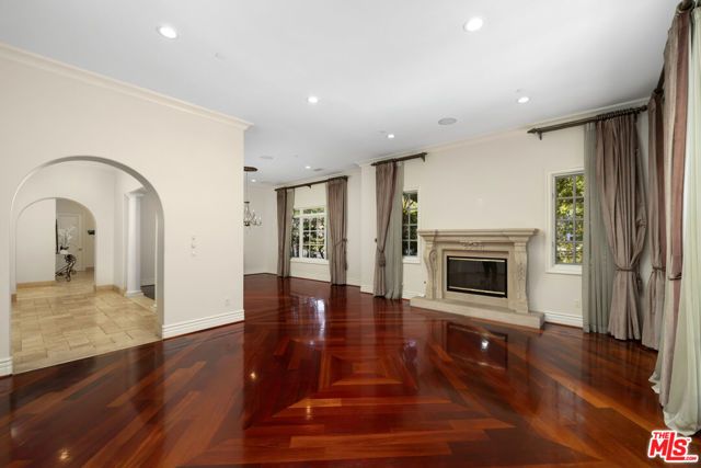 314 N Palm Drive, Beverly Hills, CA 90210