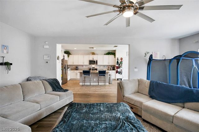 5732 Aspen Park Lane, North Las Vegas, NV 89081