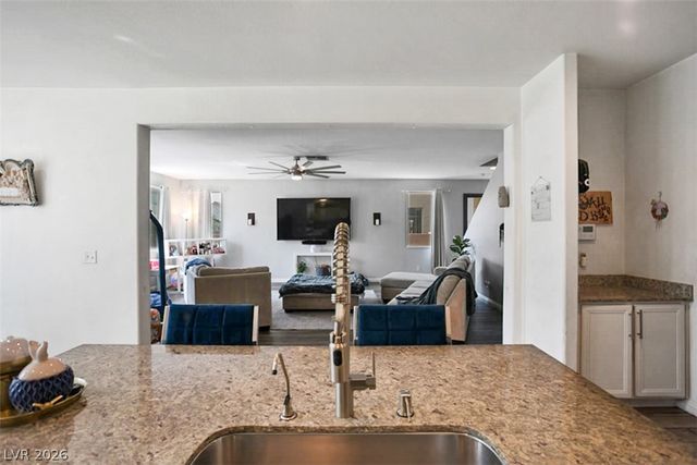 5732 Aspen Park Lane, North Las Vegas, NV 89081