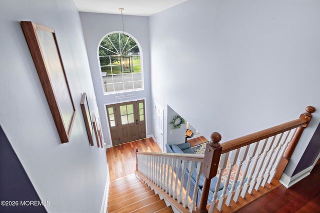 86 Colonial Drive, Tinton Falls, NJ 07712