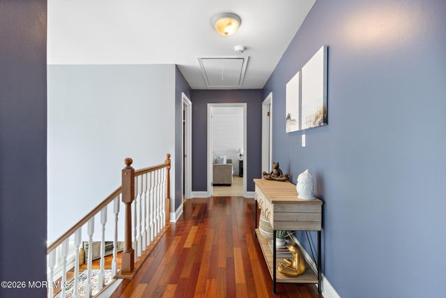 86 Colonial Drive, Tinton Falls, NJ 07712