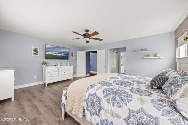 86 Colonial Drive, Tinton Falls, NJ 07712