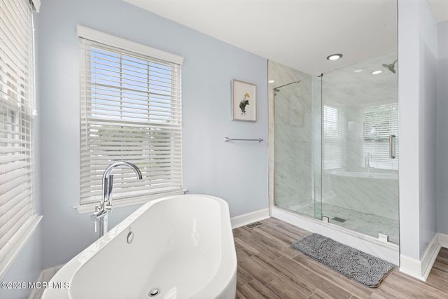 86 Colonial Drive, Tinton Falls, NJ 07712