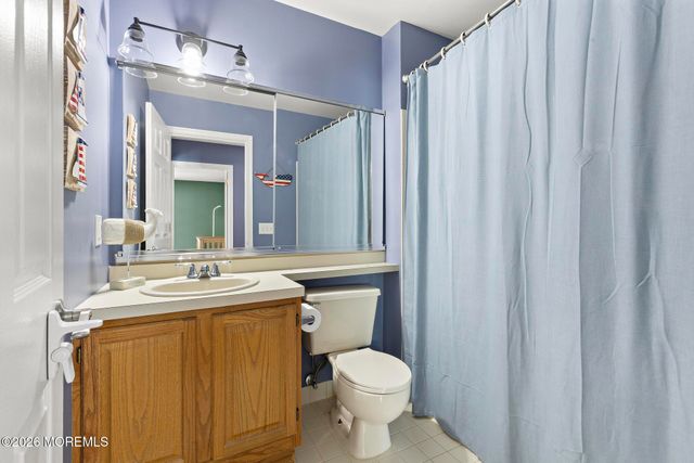 86 Colonial Drive, Tinton Falls, NJ 07712