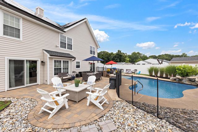 86 Colonial Drive, Tinton Falls, NJ 07712