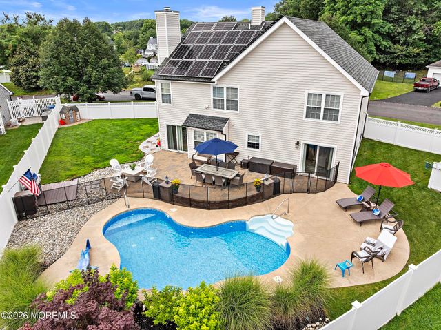 86 Colonial Drive, Tinton Falls, NJ 07712