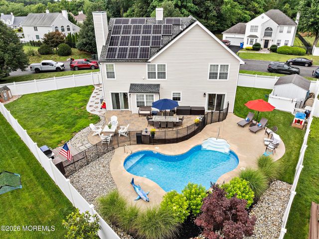 86 Colonial Drive, Tinton Falls, NJ 07712