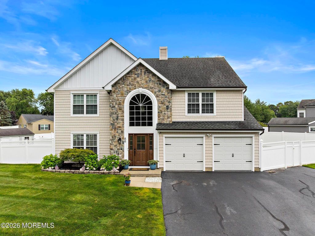 86 Colonial Drive, Tinton Falls, NJ 07712