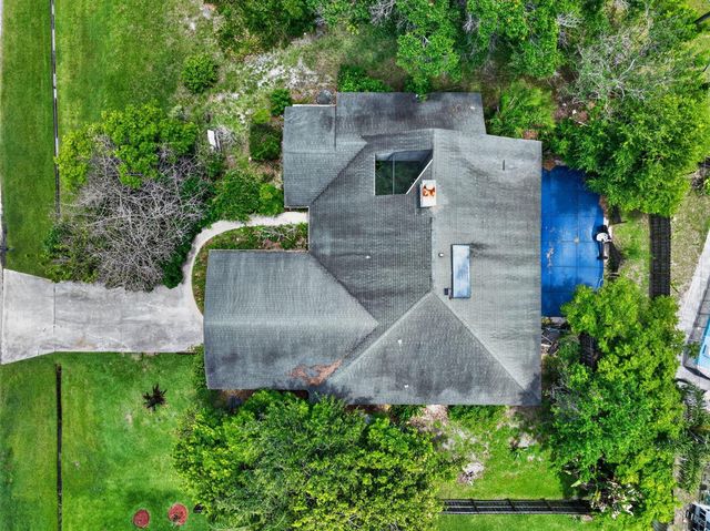 674 SE Starfish Avenue, Port St. Lucie, FL 34983