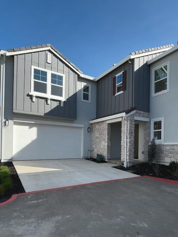 2968 Brentridge St, Lathrop, CA 95330