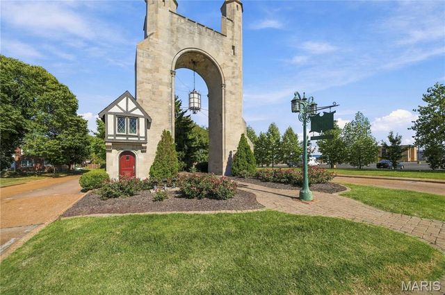 7332 Huntington Drive, Pasadena Hills, MO 63121