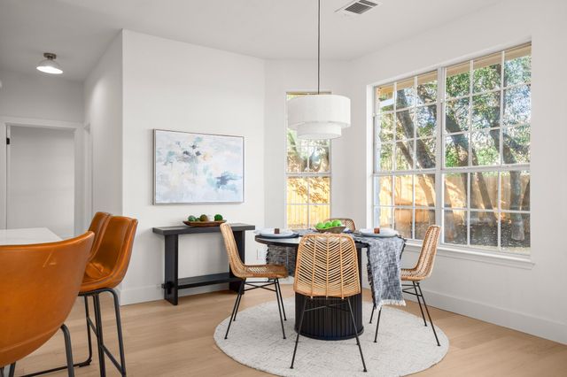 2022 Inverness DR, Round Rock, TX 78681