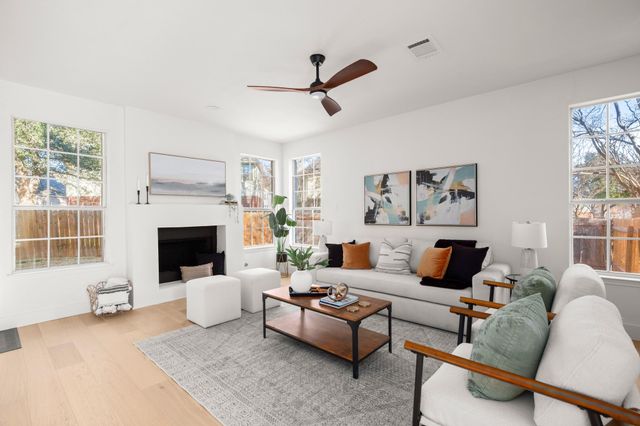 2022 Inverness DR, Round Rock, TX 78681