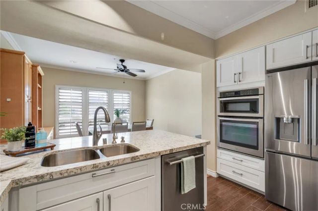 2600 Newport, Newport Beach, CA 92663