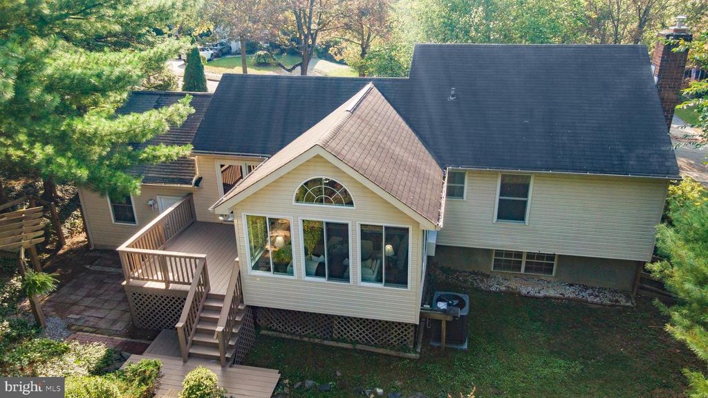 Image 38 of property listing at 8634 BALI RD, Ellicott City, MD 21043