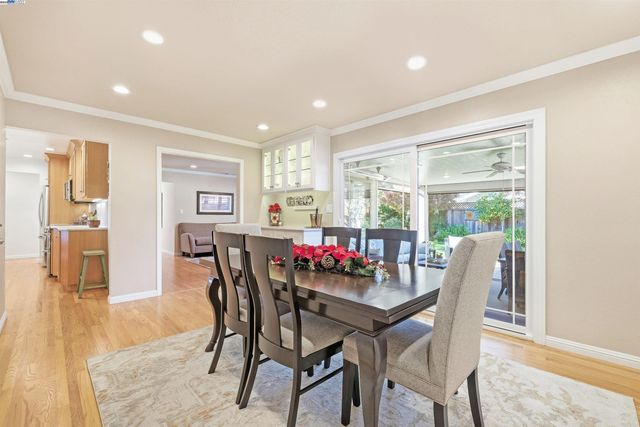 5233 Vernon Ave, Fremont, CA 94536