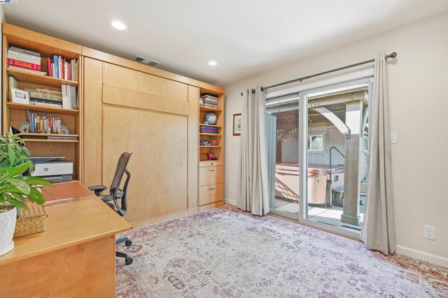 5233 Vernon Ave, Fremont, CA 94536