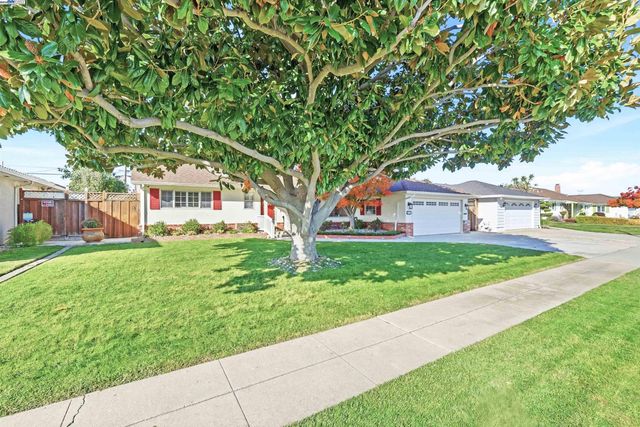 5233 Vernon Ave, Fremont, CA 94536