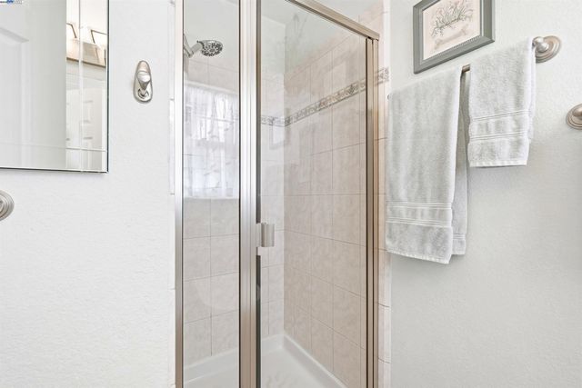 5233 Vernon Ave, Fremont, CA 94536