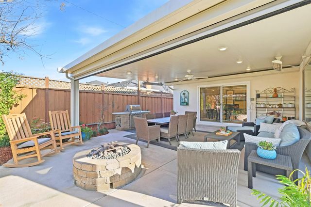 5233 Vernon Ave, Fremont, CA 94536