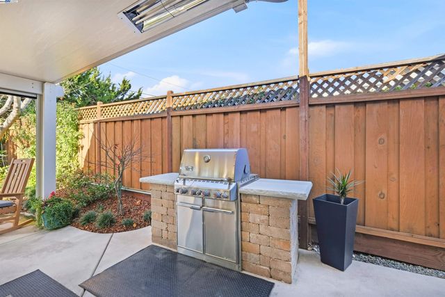 5233 Vernon Ave, Fremont, CA 94536