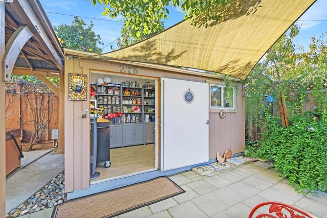 5233 Vernon Ave, Fremont, CA 94536