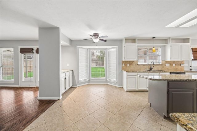 15306 Redbud Leaf Lane, Cypress, TX 77433