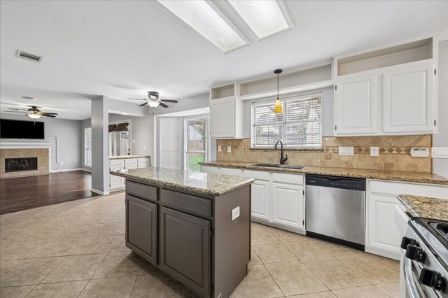 15306 Redbud Leaf Lane, Cypress, TX 77433