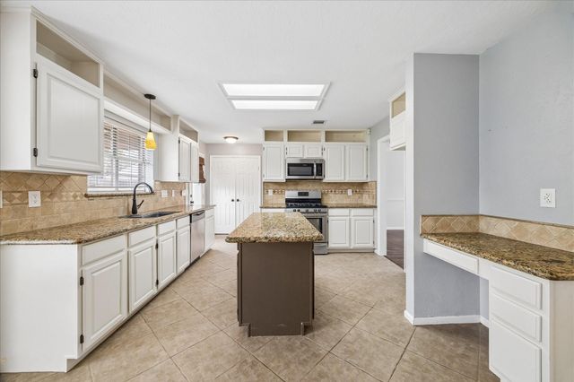 15306 Redbud Leaf Lane, Cypress, TX 77433