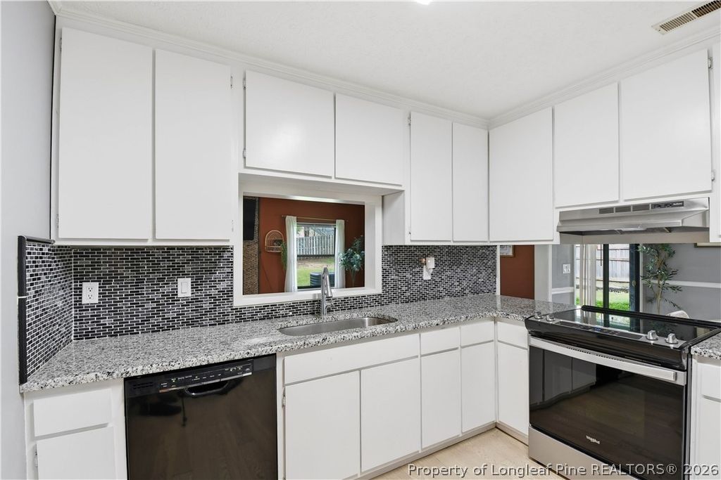 5706 Lochness Court, Fayetteville, NC 28304 — photo 15