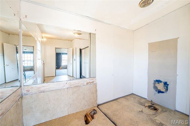 4001 Crest Drive, House Springs, MO 63051