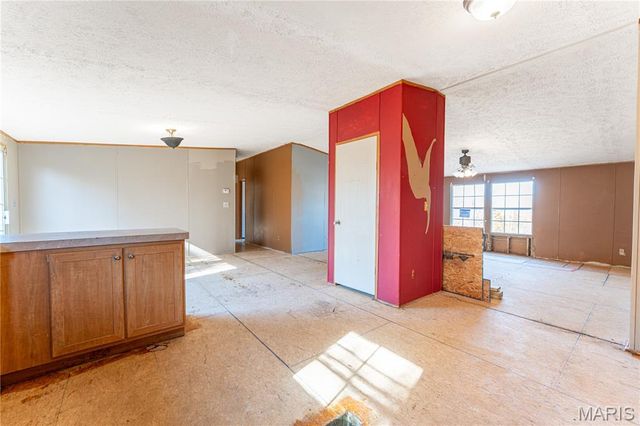 4001 Crest Drive, House Springs, MO 63051