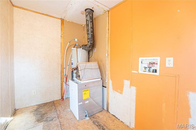 4001 Crest Drive, House Springs, MO 63051