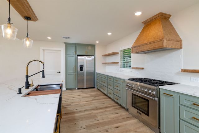 3705 Wren Avenue, Fort Worth, TX 76133