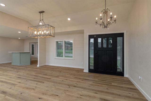 3705 Wren Avenue, Fort Worth, TX 76133