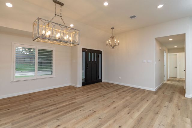 3705 Wren Avenue, Fort Worth, TX 76133