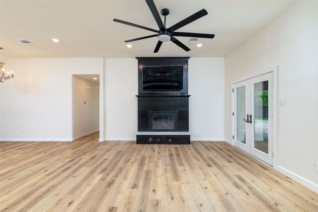 3705 Wren Avenue, Fort Worth, TX 76133