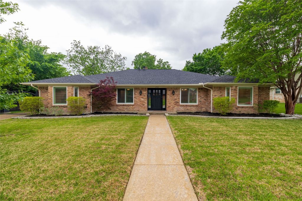 3705 Wren Avenue, Fort Worth, TX 76133